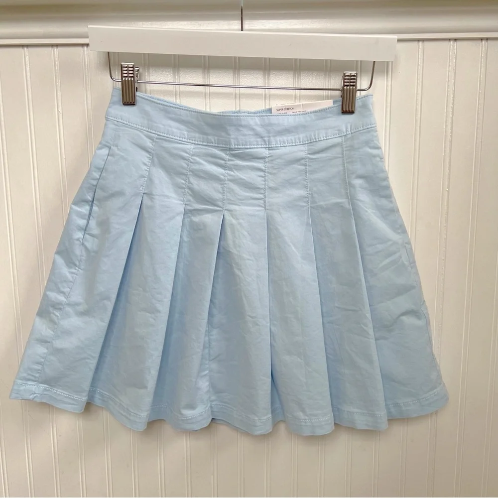 American Eagle Light Blue Super Hi-Rise Pleated Tennis Skirt Women’s Size 2 NEW
